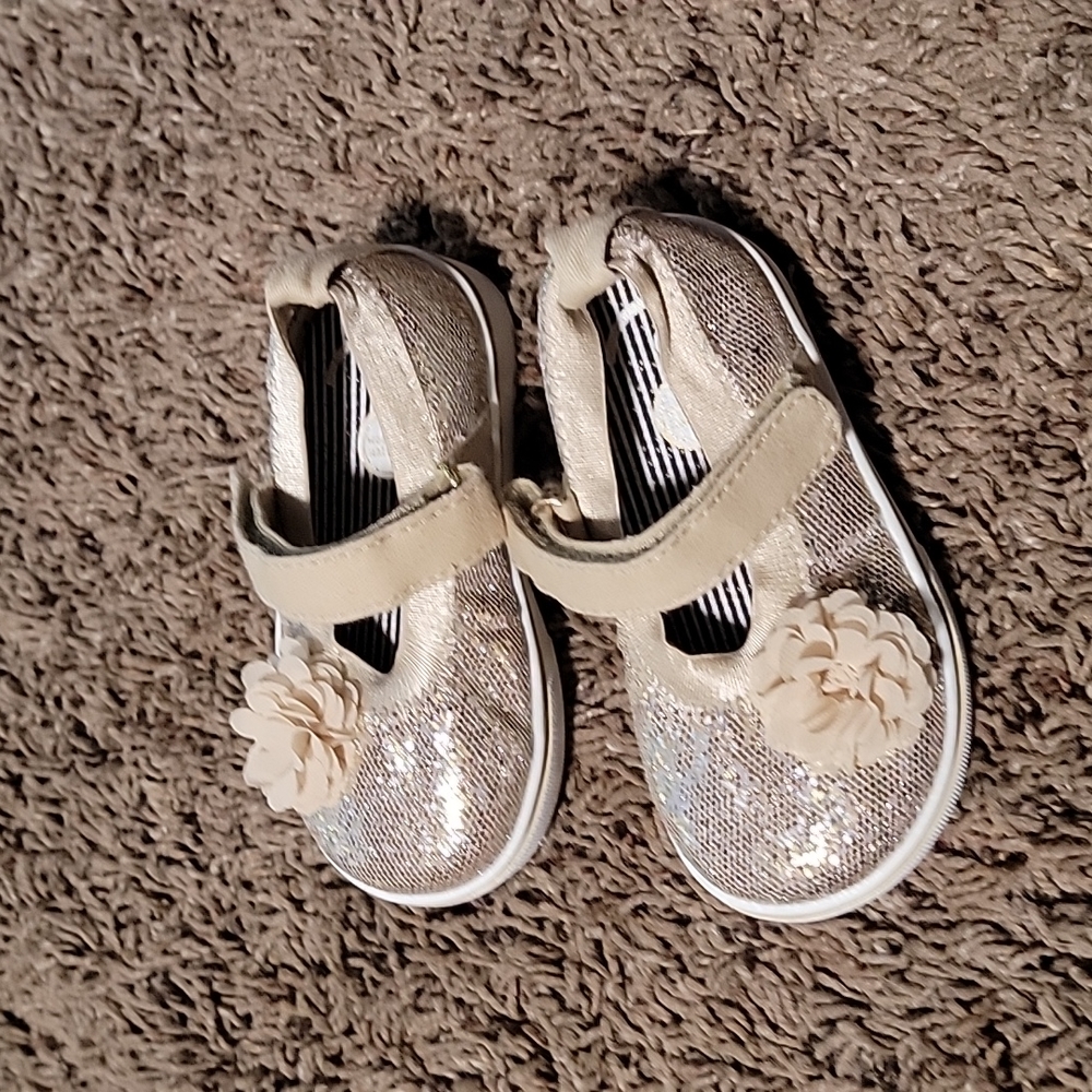 Toddler shoes
